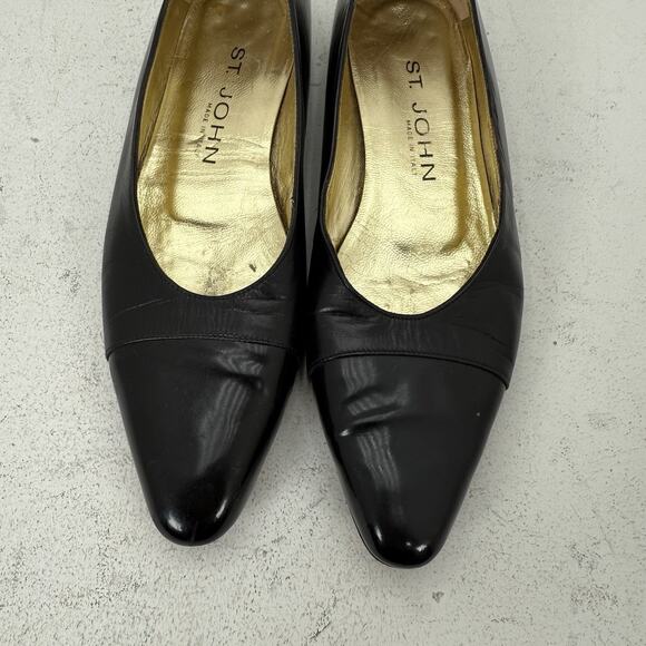 ST JOHN Black Leather Patent Toe Flat Low Heel Shoes Women's Size 7 AAA - Picture 6 of 10